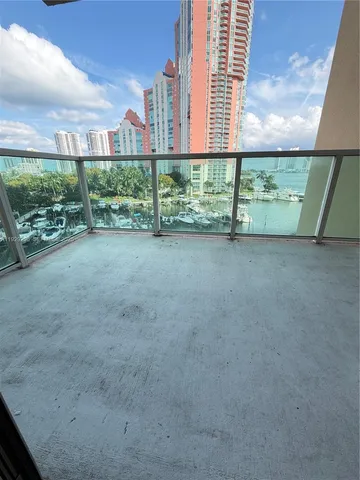 $3,800 | 3340 Northeast 190th Street, Unit 608, Aventura, FL 33180