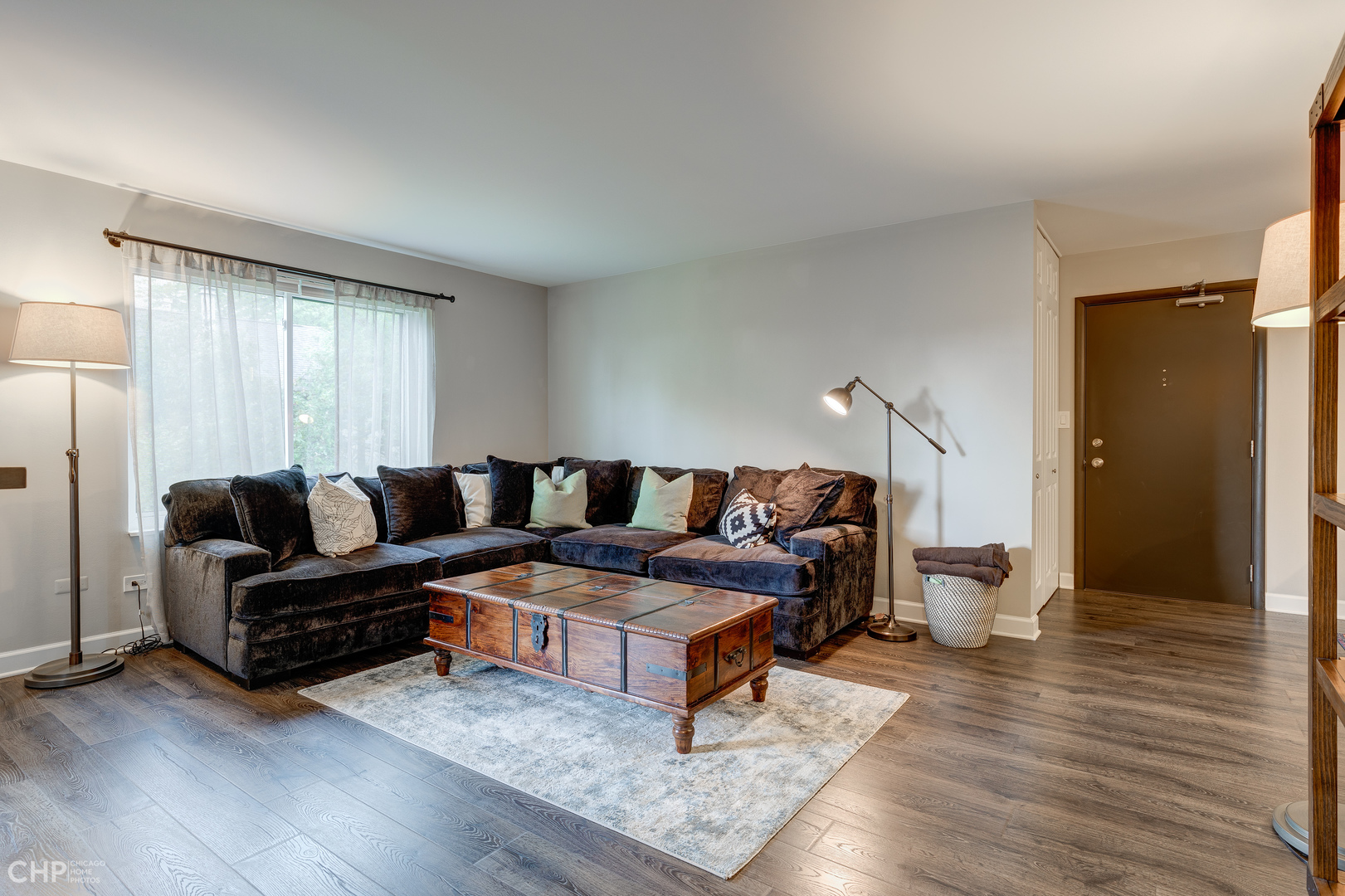 6167 Knoll Wood Road, Unit 207 Willowbrook, IL 60527 - Photo 2 of 15
