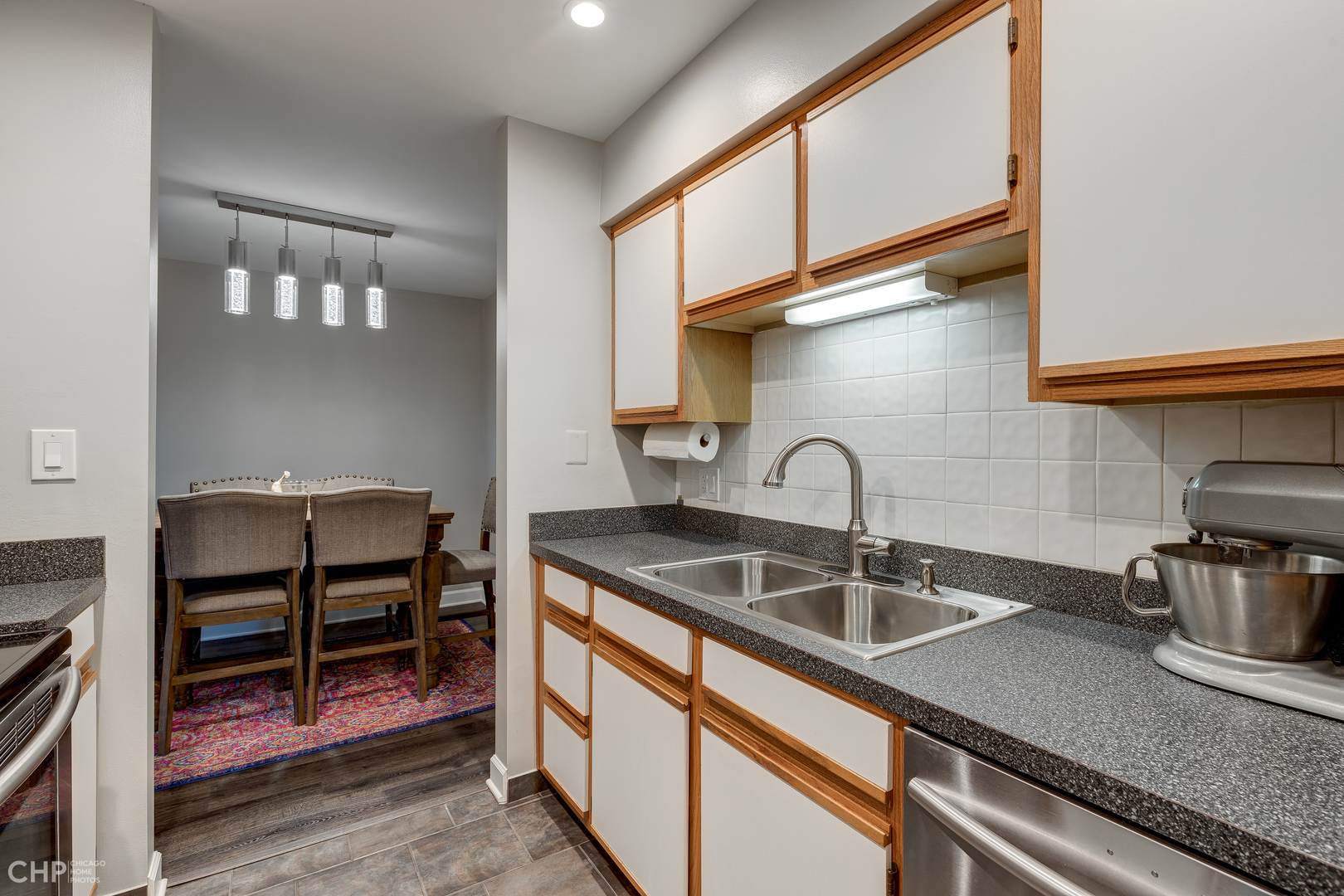6167 Knoll Wood Road, Unit 207 Willowbrook, IL 60527 - Photo 7 of 15