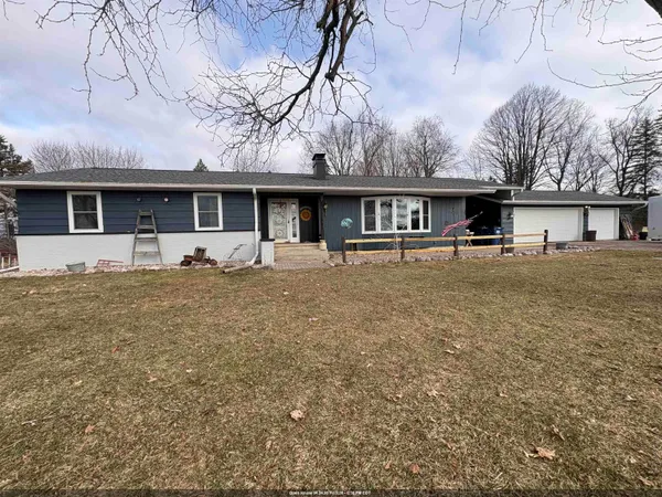 $355,000 | W8166 Belle Plaine Avenue, Shawano, WI 54166