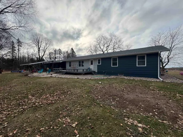 $355,000 | W8166 Belle Plaine Avenue, Shawano, WI 54166