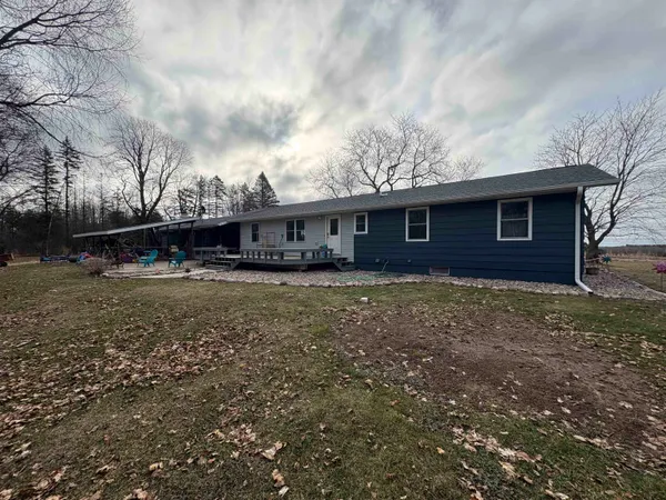 $379,900 | W8166 Belle Plaine Avenue, Shawano, WI 54166