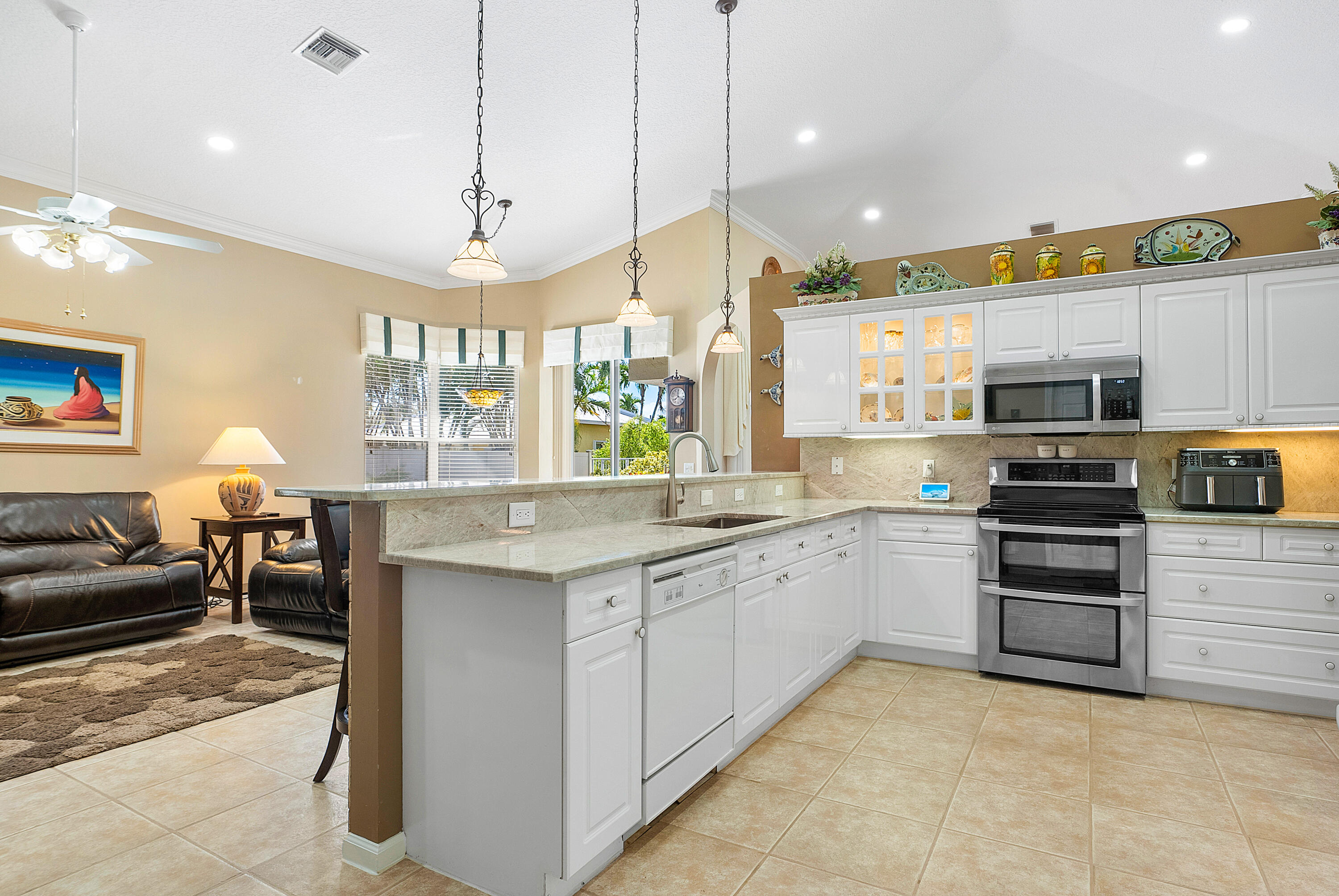 9610 Aloe Road Boynton Beach, FL 33436 - Photo 15 of 43 015-9610AloeRoad-BoyntonBeach-FL-33436-F