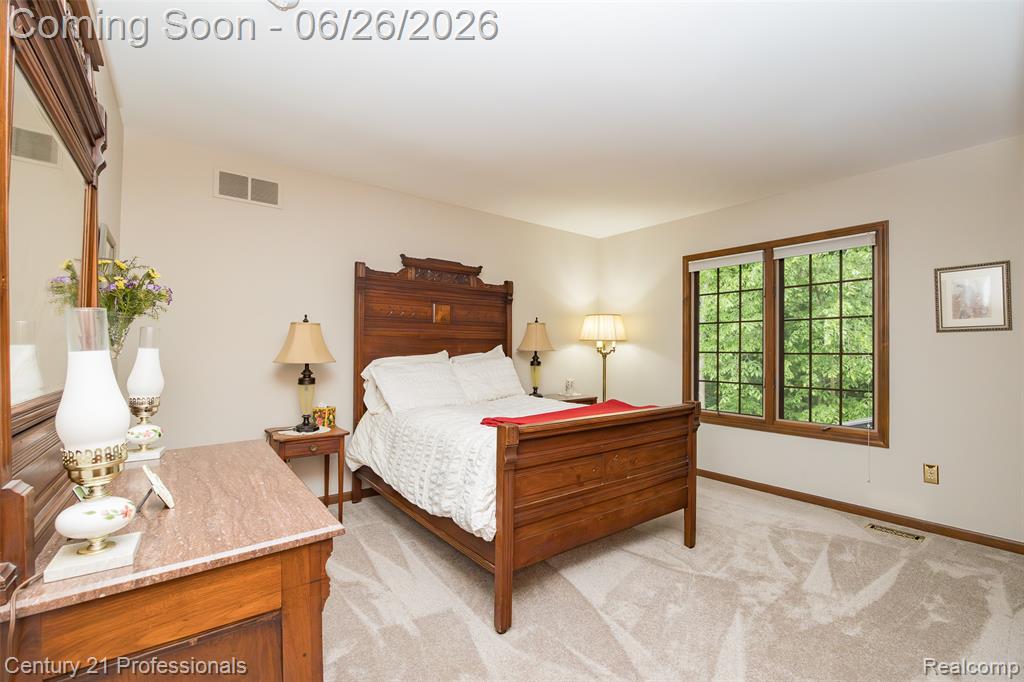 9200 Fox Hollow Road Clarkston, MI 48348 - Photo 16 of 50