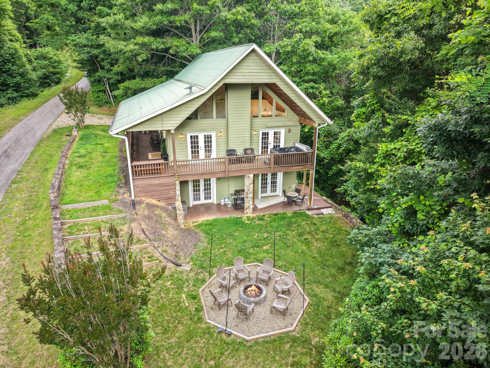 576 Grizzly Ridge Bryson City, NC 28713 - Photo 2 of 48