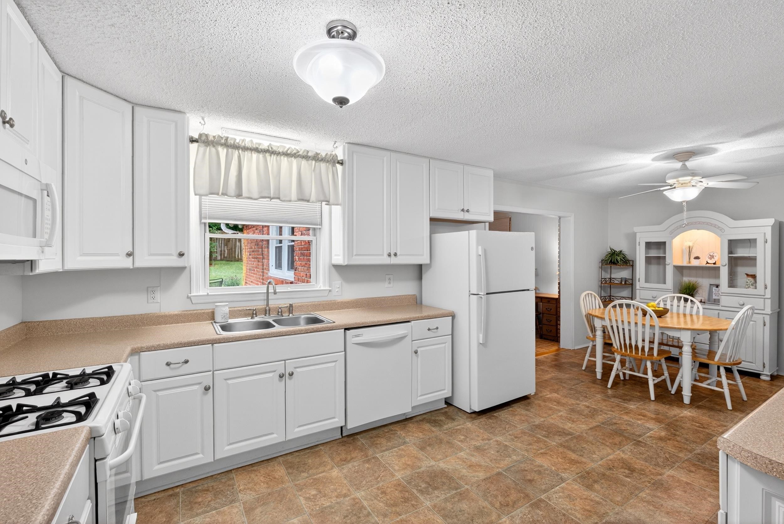 549 Barnwell Road Spartanburg, SC 29303 - Photo 12 of 36