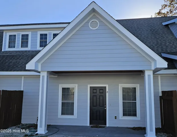 $1,800 | 312 Marsh Street, Unit F, Beaufort, NC 28516