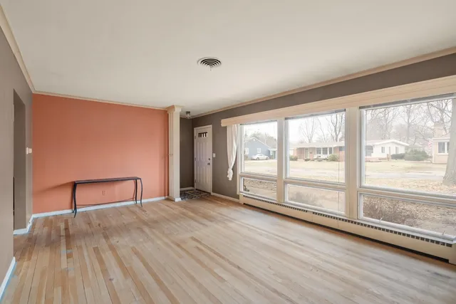 $195,000 | 3006 15th Street, Moline, IL 61265