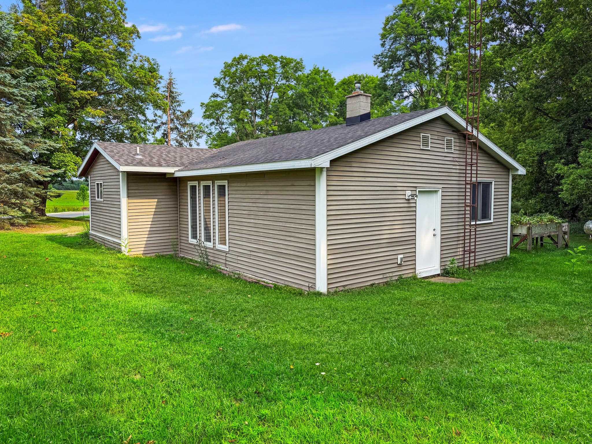 9010 Edgar Road Vestaburg, MI 48891 - Photo 4 of 41 Gallery Image 4