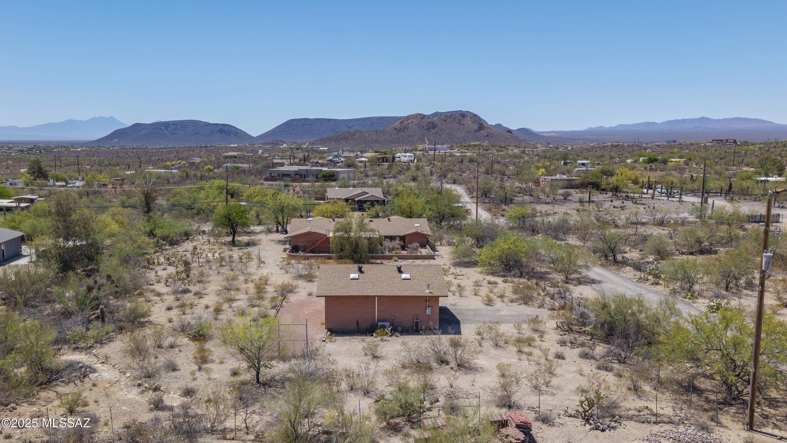 3850 West Mossman Road Tucson, AZ 85746 - Photo 2 of 49 Gallery Image 2