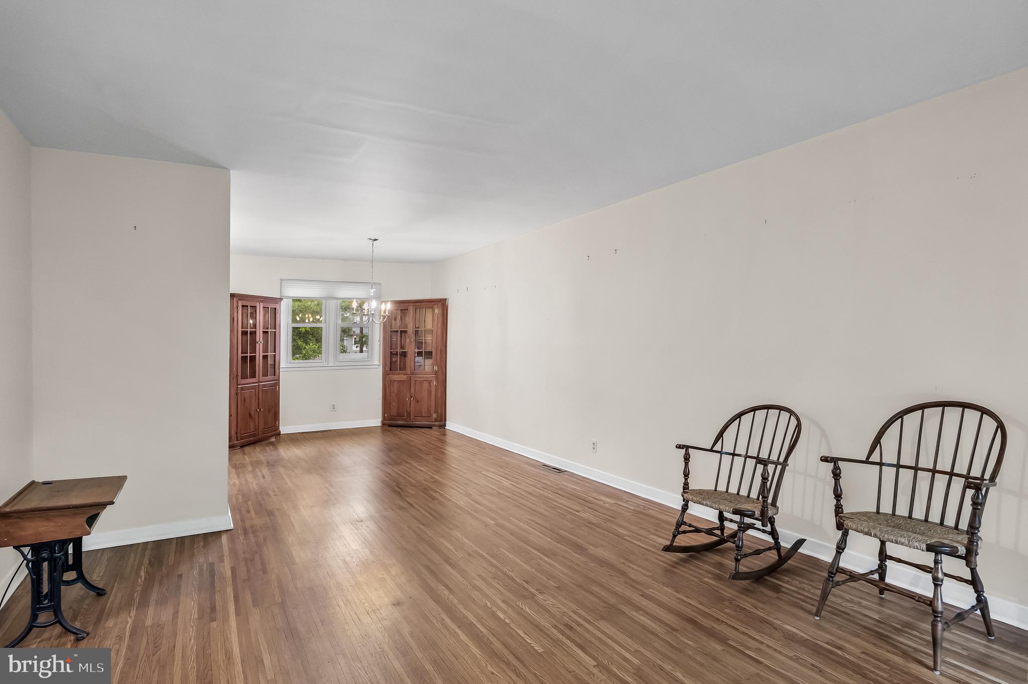 136 Ridge Circle Cherry Hill, NJ 08002 - Photo 8 of 28