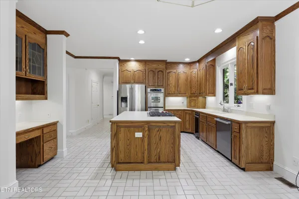 $1,500,000 | 721 Hampton Roads Drive, Knoxville, TN 37934