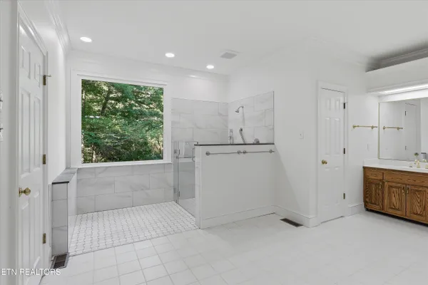 $1,500,000 | 721 Hampton Roads Drive, Knoxville, TN 37934