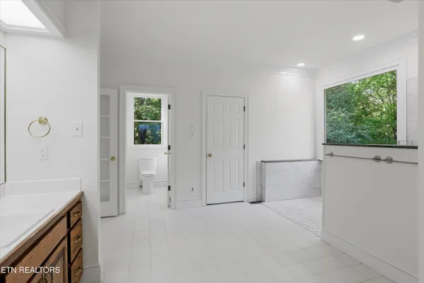 $1,500,000 | 721 Hampton Roads Drive, Knoxville, TN 37934