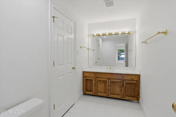$1,500,000 | 721 Hampton Roads Drive, Knoxville, TN 37934