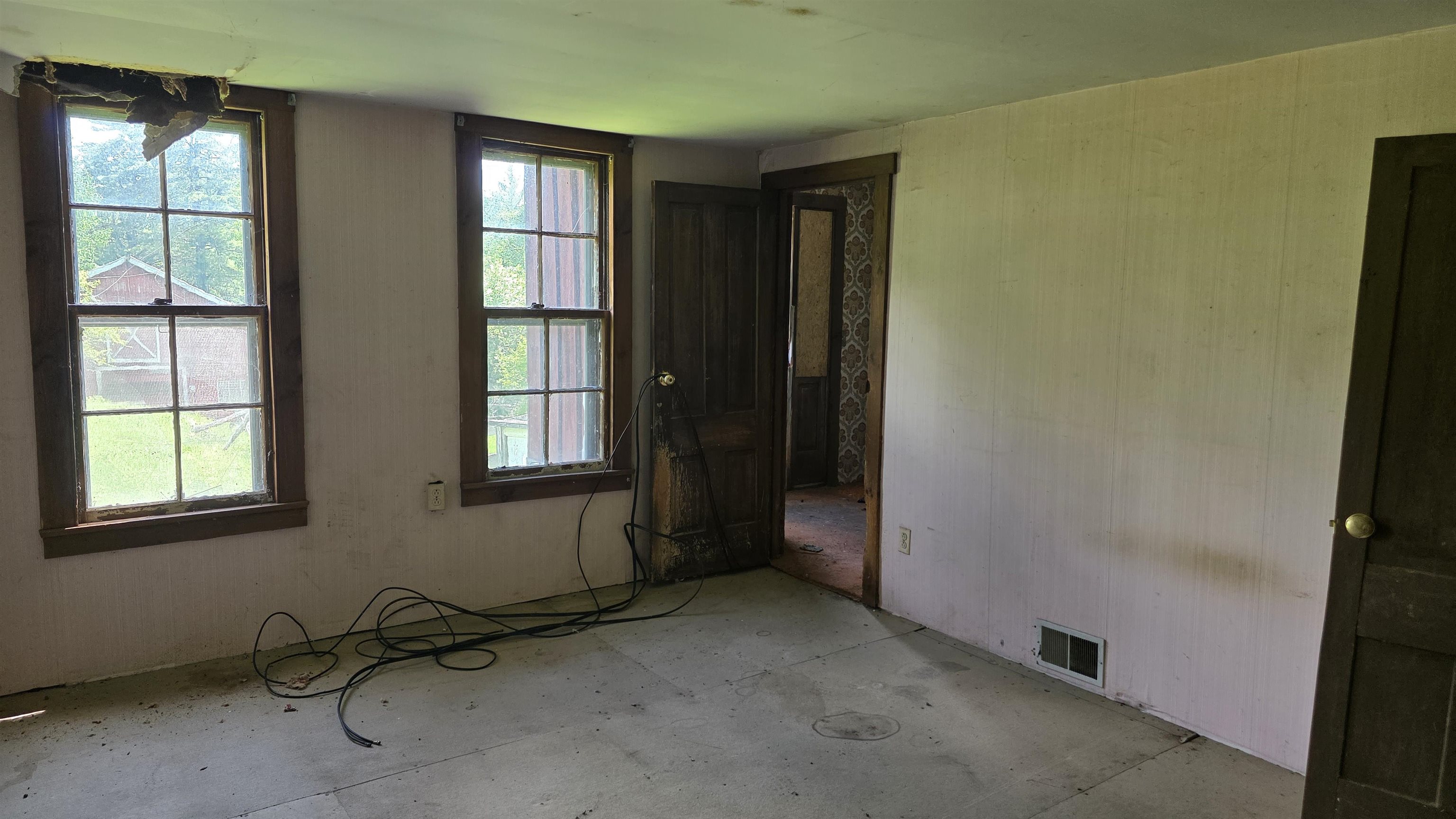 91 Venheim Road, Unit 1 Lunenburg, VT 05906 - Photo 37 of 55