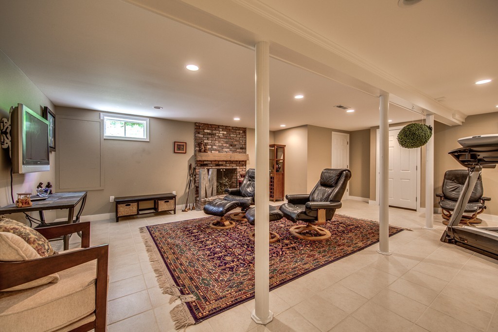 4 Davis Road Bedford, MA 01730 - Photo 23 of 30 Gallery Image 23