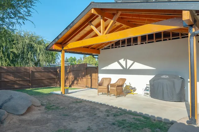 $499,900 | 6753 North Durant Avenue, Fresno, CA 93711