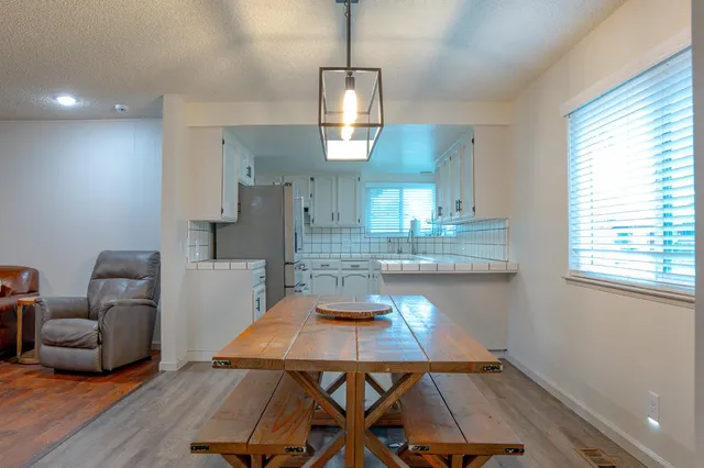 $499,900 | 6753 North Durant Avenue, Fresno, CA 93711