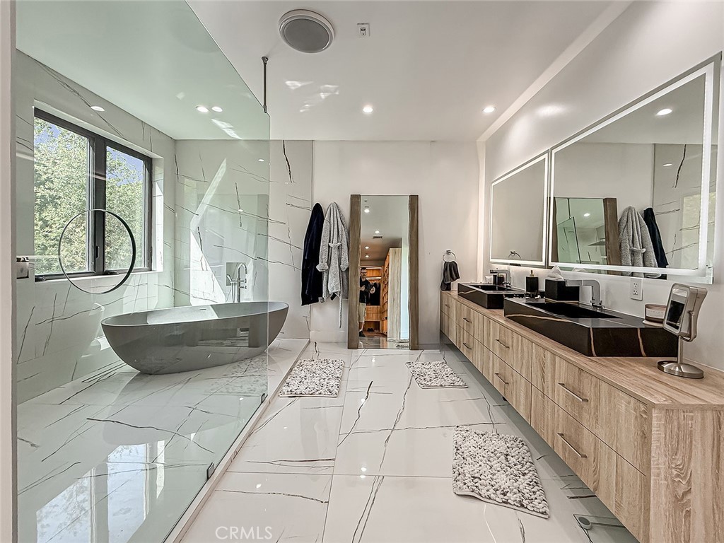 158 Bell Cyn Road Bell Canyon, CA 91307 - Photo 26 of 53 a large white kitchen with a large window
