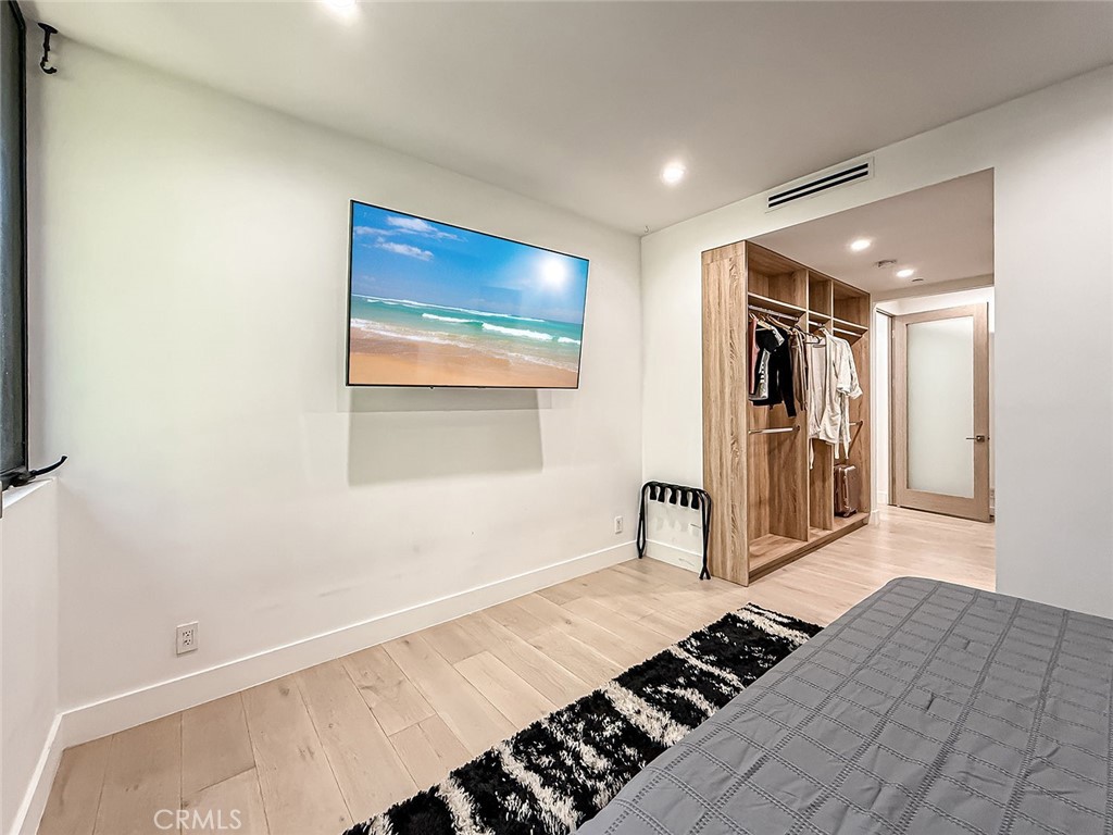 158 Bell Cyn Road Bell Canyon, CA 91307 - Photo 38 of 53 a bedroom with a bed and a window