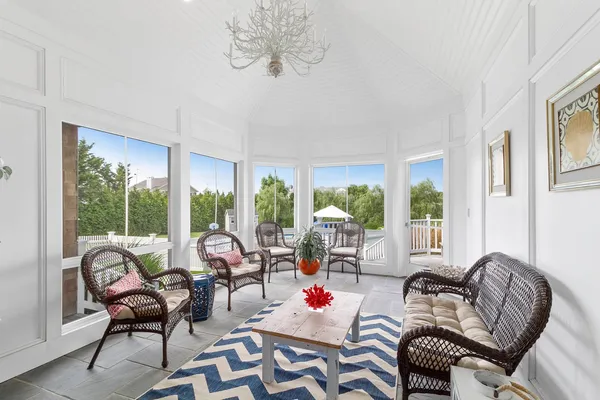 $175,000 | Undisclosed Address, Westhampton Beach, NY 11978