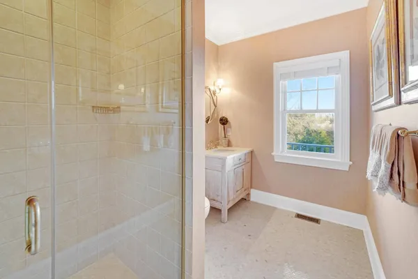 $175,000 | Undisclosed Address, Westhampton Beach, NY 11978