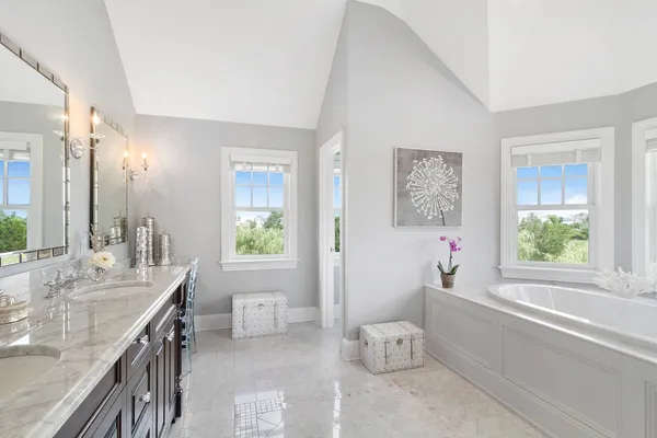 $175,000 | Undisclosed Address, Westhampton Beach, NY 11978