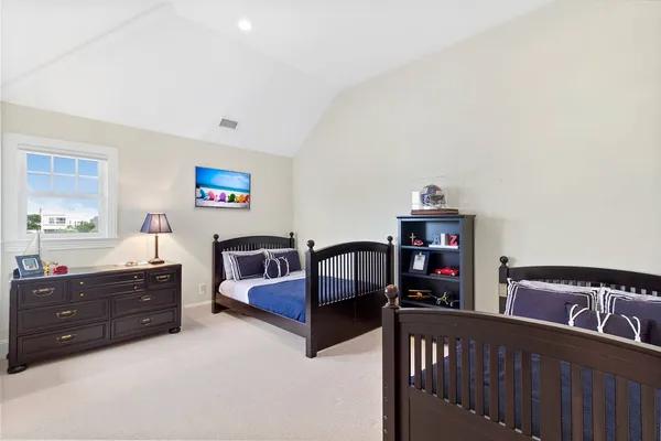 $175,000 | Undisclosed Address, Westhampton Beach, NY 11978