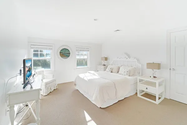 $175,000 | Undisclosed Address, Westhampton Beach, NY 11978