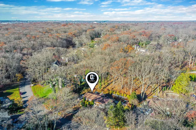 a view of a street with a yard