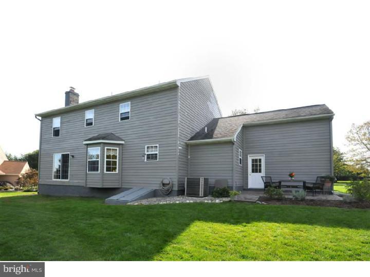 44 Hillendale Road Perkasie, PA 18944 - Photo 3 of 24 Exterior Back