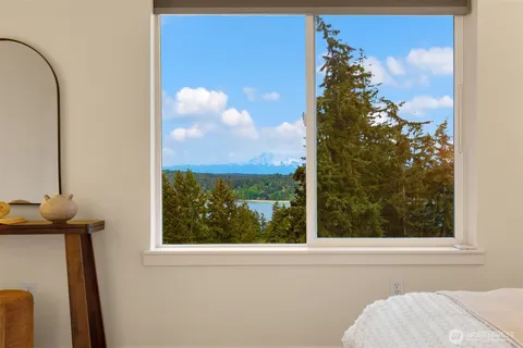 $974,998 | 8226 Granite Drive Northwest, Gig Harbor, WA 98329