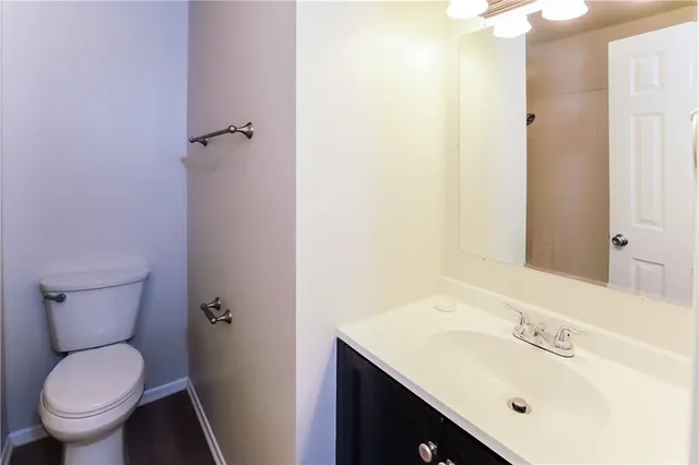 $1,825 | 319 Holiday Drive, Lansing, KS 66043