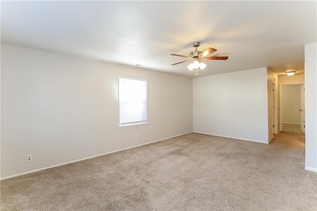 319 Holiday Drive Lansing, KS 66043 - Photo 2 of 16