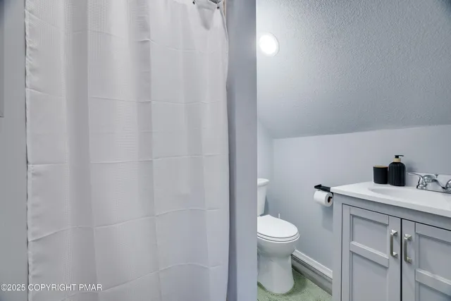 $260,000 | 2834 Fairhaven Drive, Tobyhanna, PA 18466