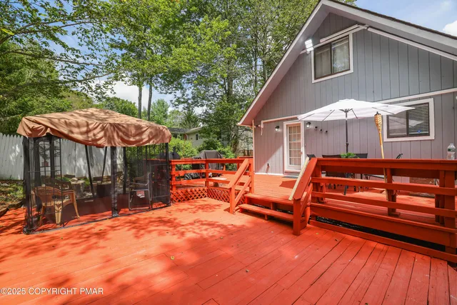 $260,000 | 2834 Fairhaven Drive, Tobyhanna, PA 18466