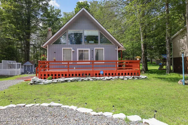 $260,000 | 2834 Fairhaven Drive, Tobyhanna, PA 18466