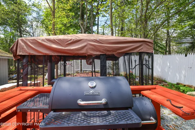 $260,000 | 2834 Fairhaven Drive, Tobyhanna, PA 18466