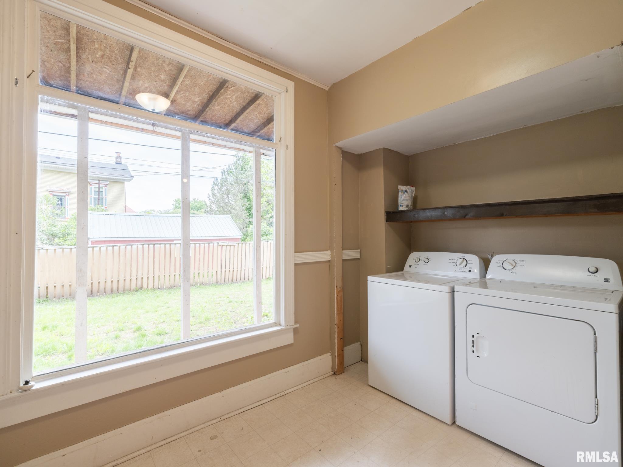 715 North 4th Street Pekin, IL 61554 - Photo 18 of 41