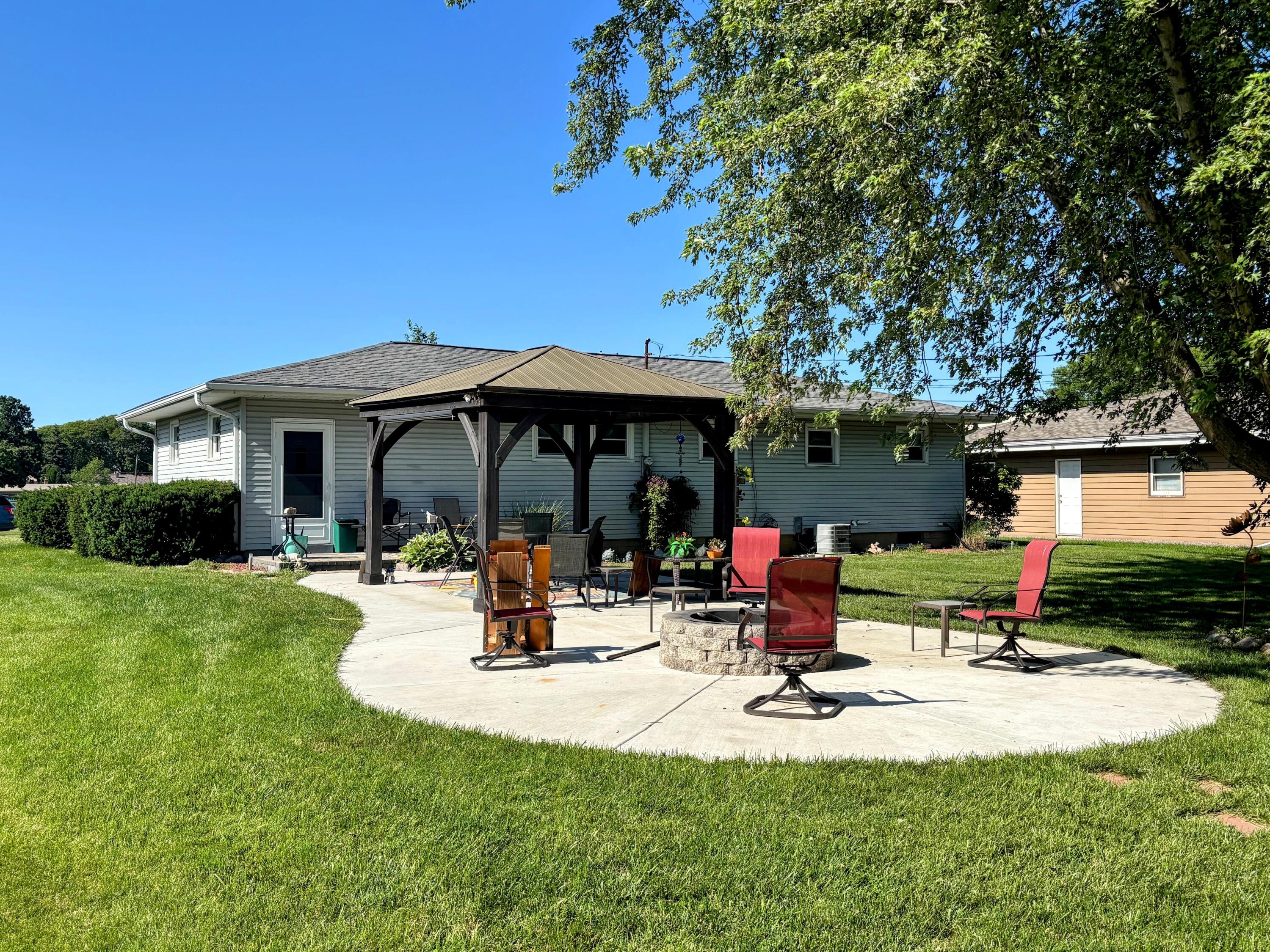12907 West Cameron Avenue Butler, WI 53007 - Photo 29 of 39 Patio 1.6