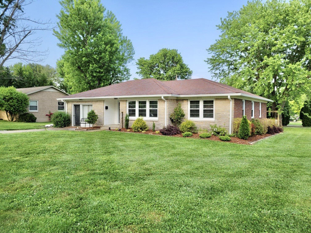 802 Springer Road Lawrenceburg, TN 38464 - Photo 3 of 25 Gallery Image 3