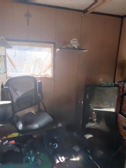 4639 Cr 690 Webster Webster, FL 33597 - Photo 10 of 14 a bathroom with a toilet