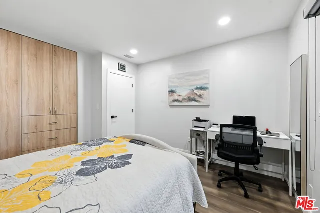 $2,995,000 | 18912 Pasadero Drive, Tarzana, CA 91356