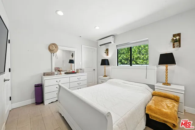 $2,995,000 | 18912 Pasadero Drive, Tarzana, CA 91356