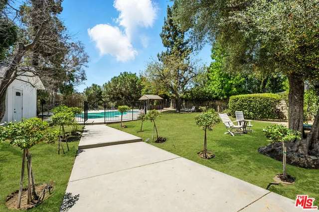 $2,995,000 | 18912 Pasadero Drive, Tarzana, CA 91356