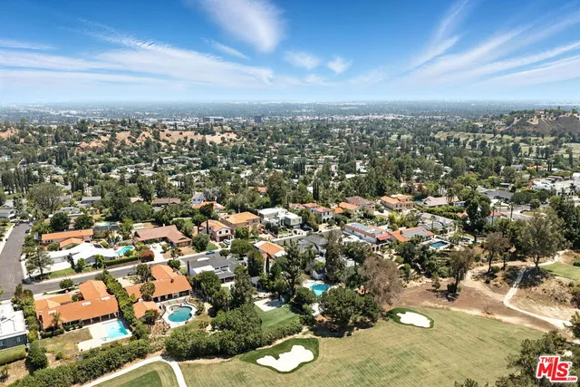 $2,995,000 | 18912 Pasadero Drive, Tarzana, CA 91356