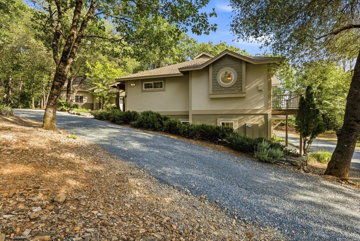 12531 Lowhills Road Nevada City, CA 95959 - Photo 78 of 92 a pathway of a house with a yard