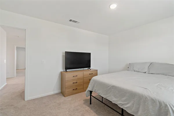 $2,300 | 21568 Rolling Streams Drive, New Caney, TX 77357