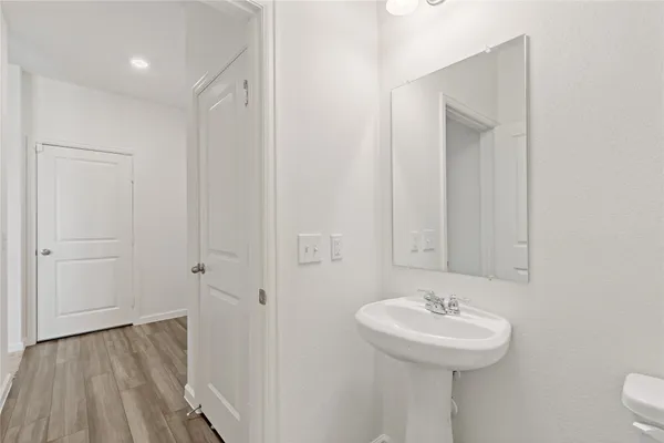 $2,300 | 21568 Rolling Streams Drive, New Caney, TX 77357